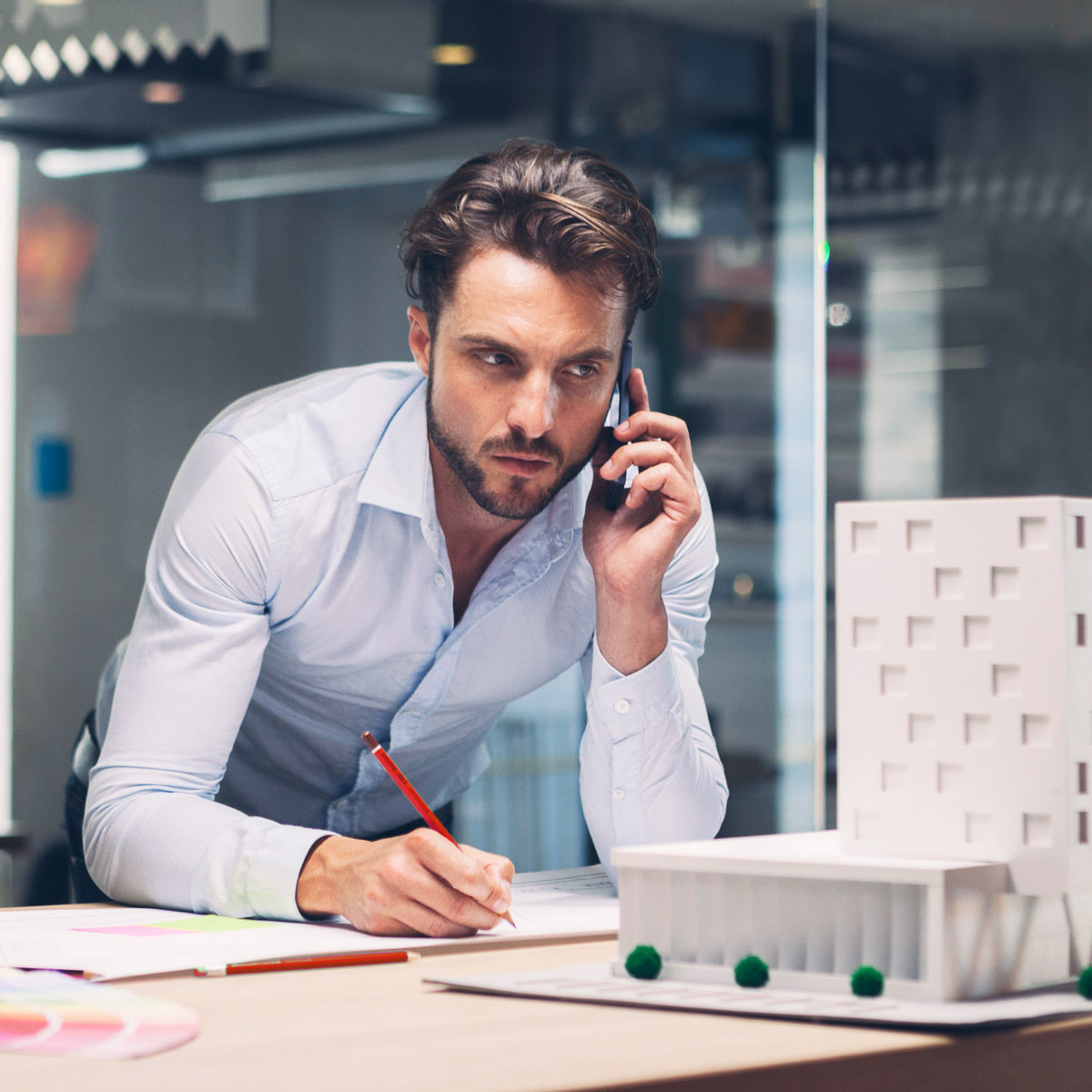 Vous êtes un professionnel de la construction ?