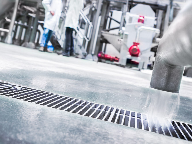 Afvoergoot in productieomgeving