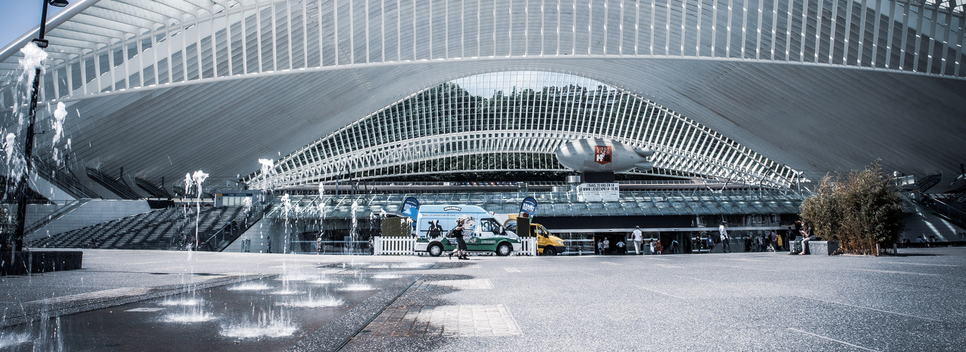 Caniveaux à fente ACO Gare des Guillemins Liège