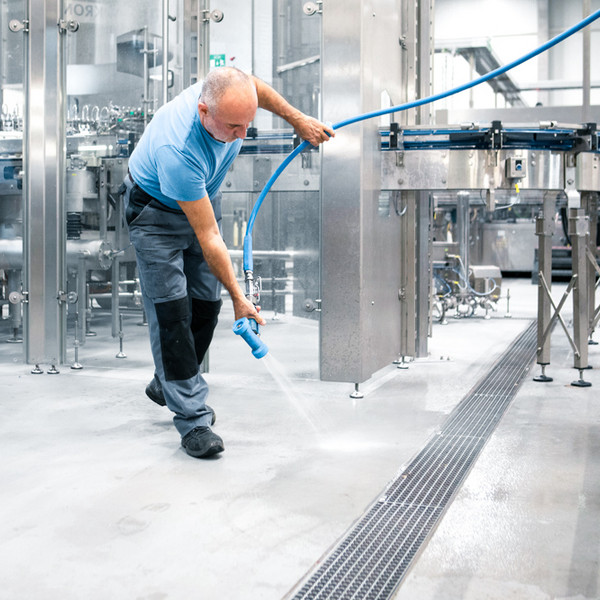 Hygiène et efficacité de l'évacuation des eaux dans toute la brasserie