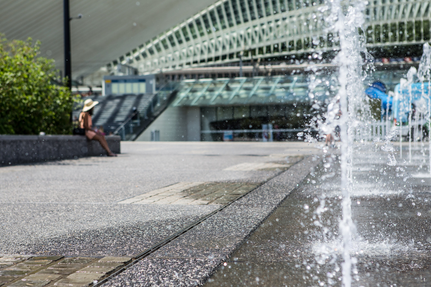 Caniveaux à fente ACO Gare des Guillemins Liège