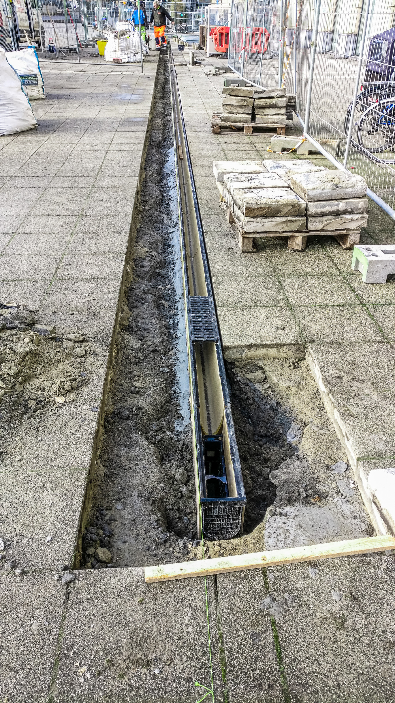 [Translate to Français:] PowerDrain Seal in afvoergoten voor Woodrow Wilson plein in Gent