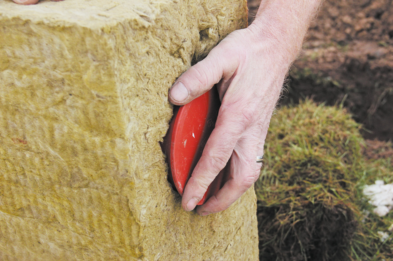 Blocs d'infiltration ACO Infiltration Line pour gérer l'eau de pluie dans votre jardin