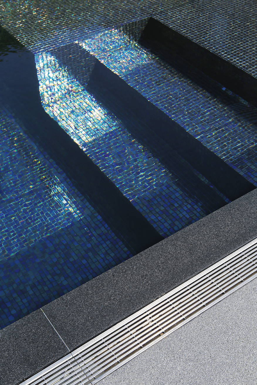 ACO Euroline Inox, grille de drainage pour votre piscine