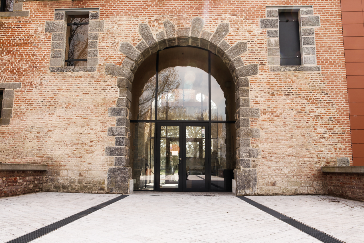 Rénovation du châtelet d’entrée du château de Boussu