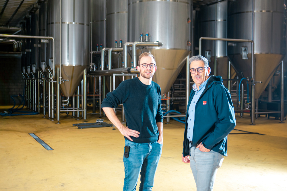 Kasper Peeters (BeerSelect) en Reggy Dekeyser (ACO) blikken tevreden terug op een succesvolle samenwerking.