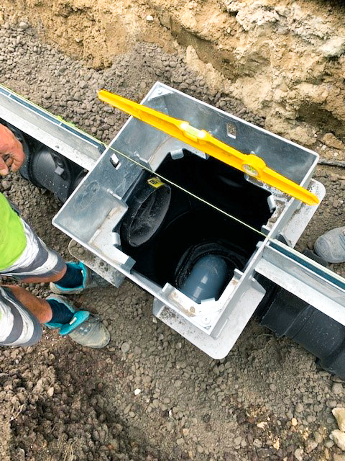 Qmax inspectieput van de buffer- en afvoergoot